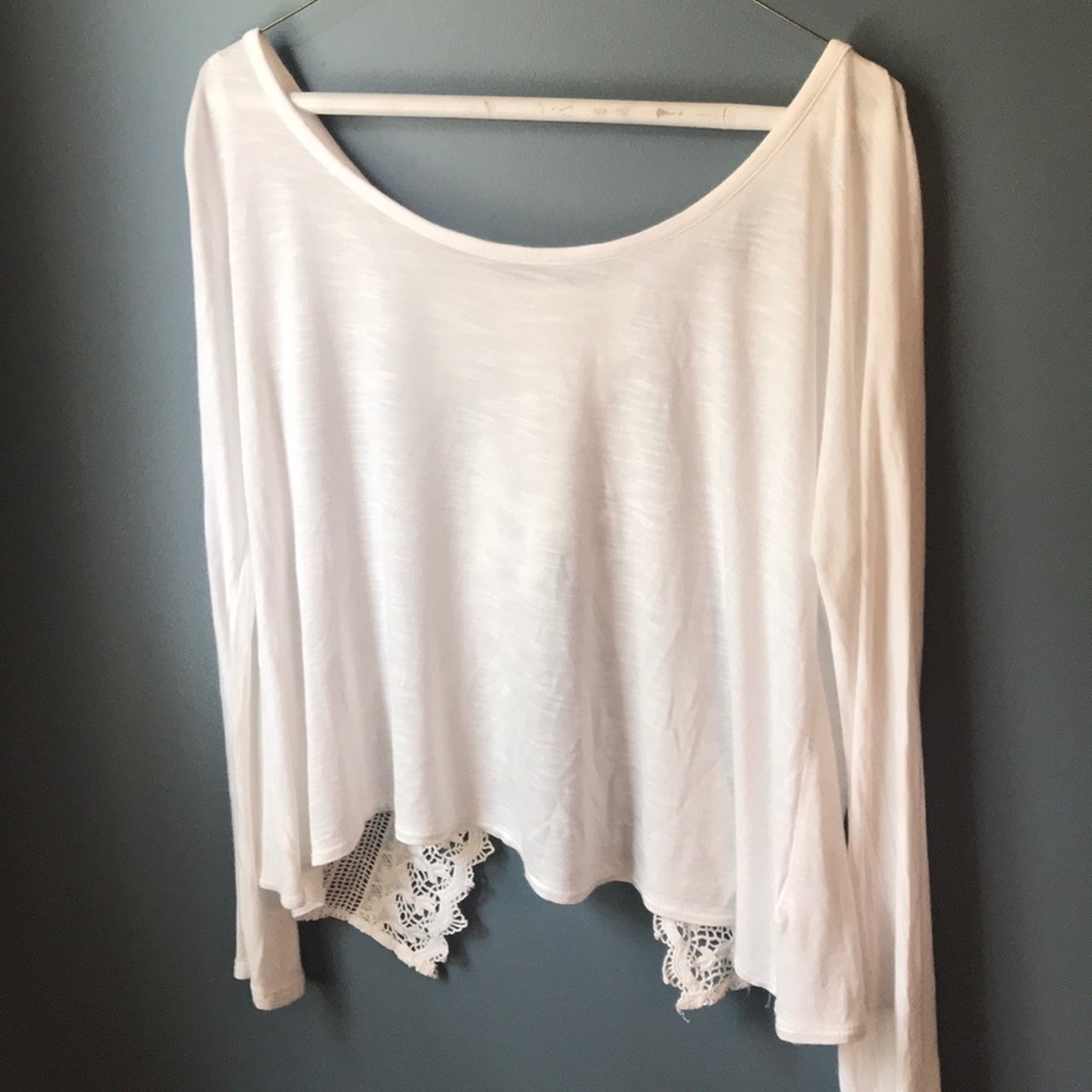 Open back AE lace shirt